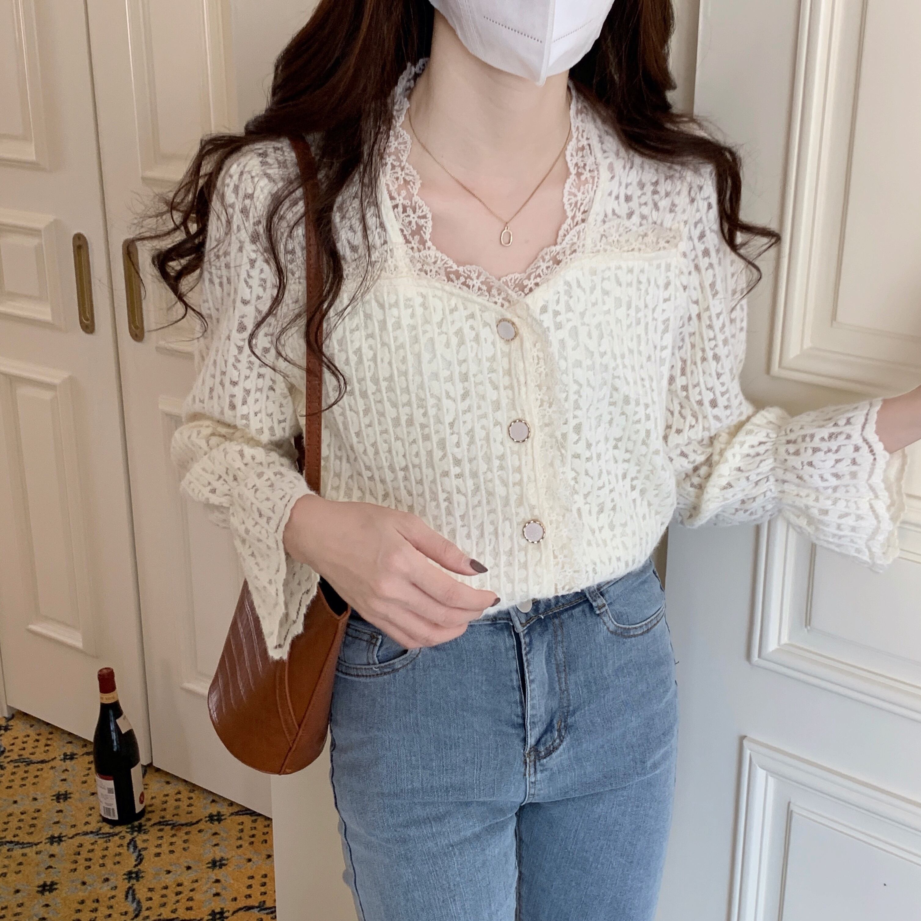 トップス レディース ブラウス M L XL 2XL 3XL 4XL アプリコット シャツ 長袖 キャンディスリーブ レース シアー 透け感 抜け感 前開き 華奢見え シンプル きれいめ カジュアル フェミニン キュート ガーリー 大人可愛い おしゃれ 普段使い デート お出かけ 女子会 休日 旅行 通勤 通学 存在感 こなれ感 韓国系 オルチャン ファッション コーデ スタイル モテ サイズ展開豊富 大きいサイズ プラスサイズ 春 秋 10代 20代 30代 40代 送料無料