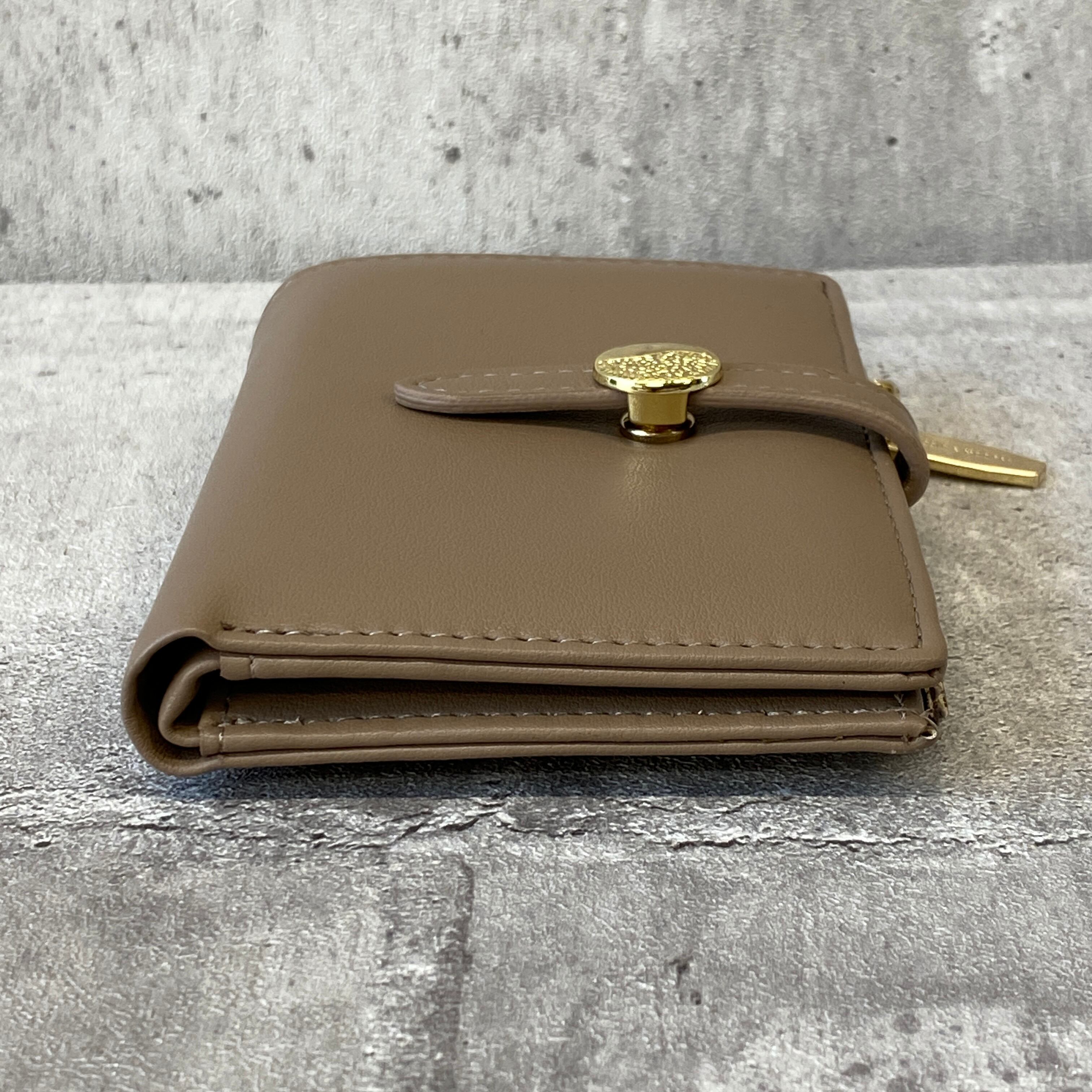 デザインボタン大人シンプル二つ折り財布 | BISOU(ビズ)