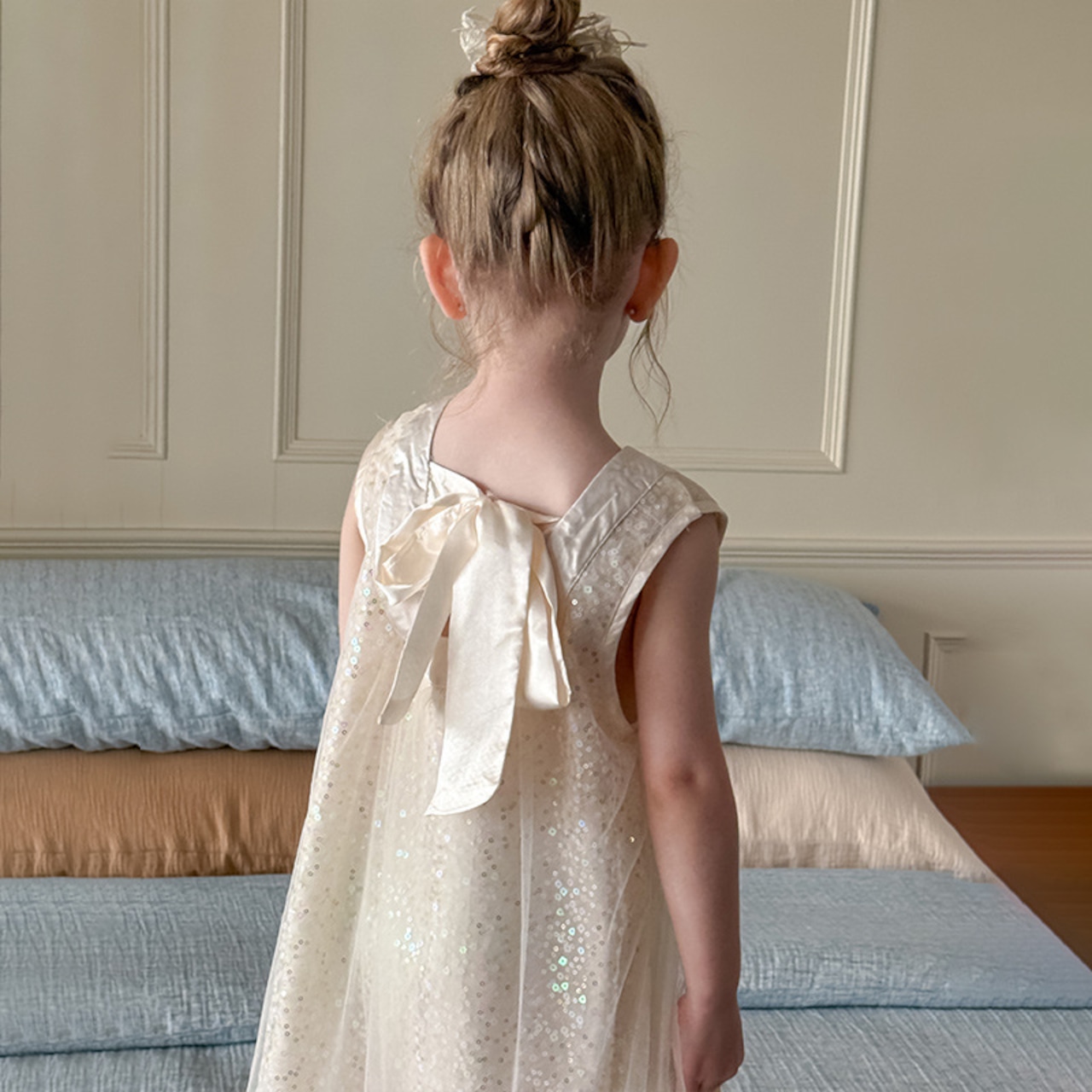 夏リボン輝きスパンコールワンピース