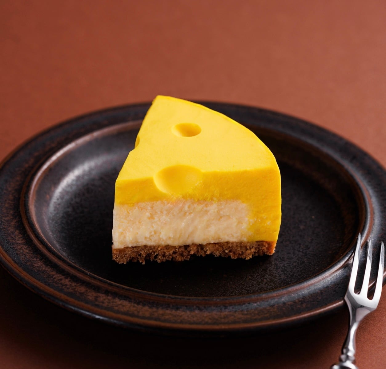 予約商品】プレミアムサプライズチーズケーキ | FAKEsurprisesweets
