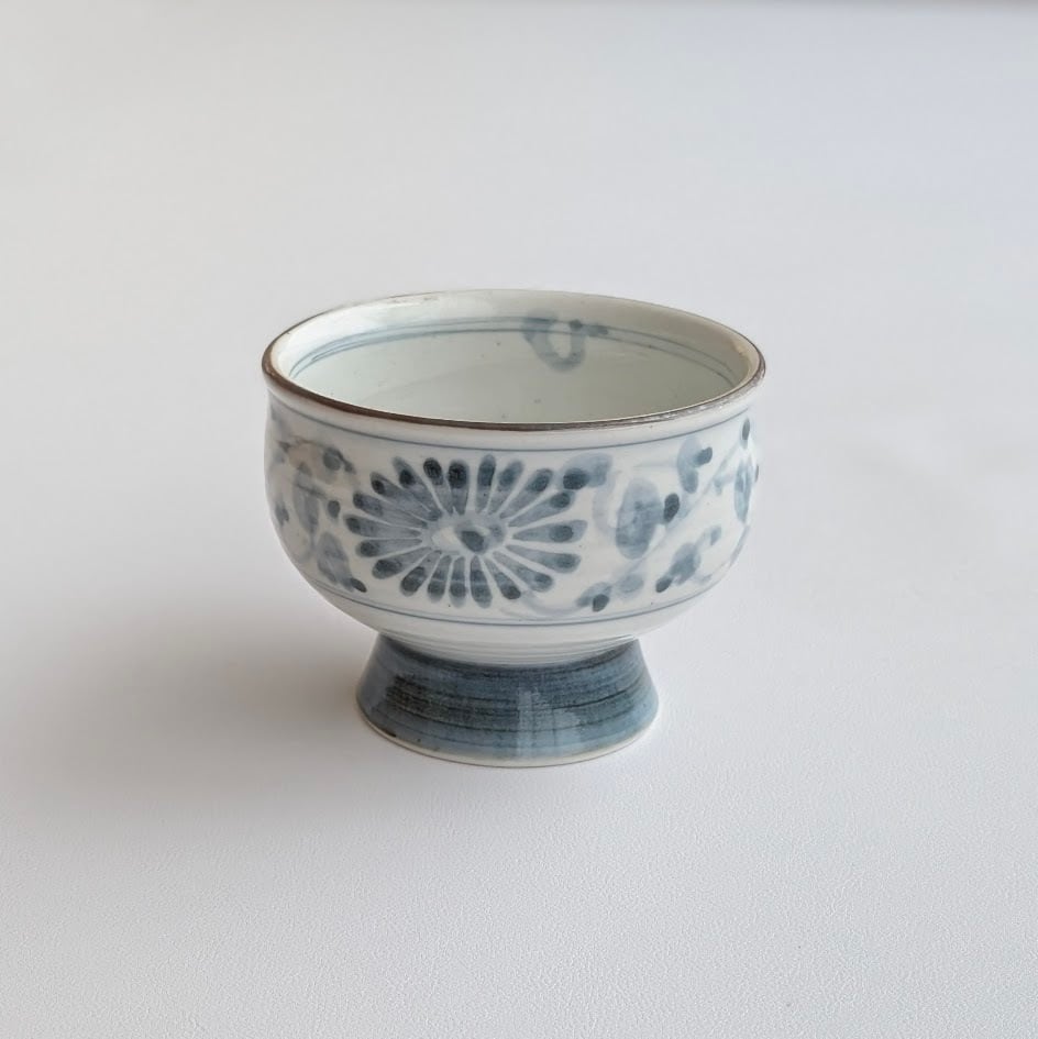 在庫限り】廻り菊高台小鉢【伊万里焼】 | 和食器のすべて