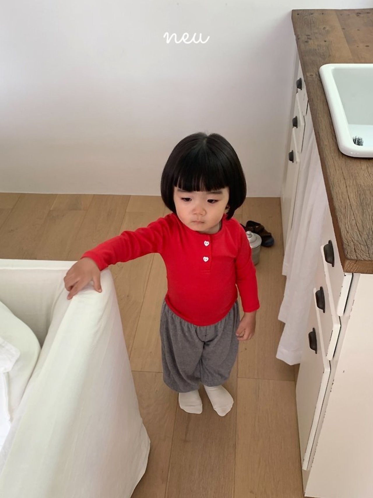 【取寄】Neu ハートボタンTシャツ｜秋服｜韓国子供服 ｜26/AT