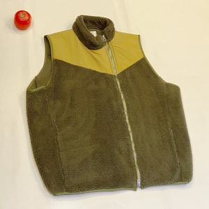 weac.（ウィーク）FREE VEST オリーブ