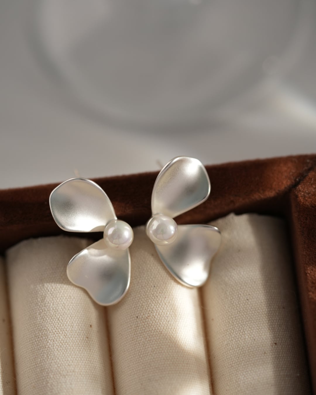 フラワーモチーフパールピアス G25068