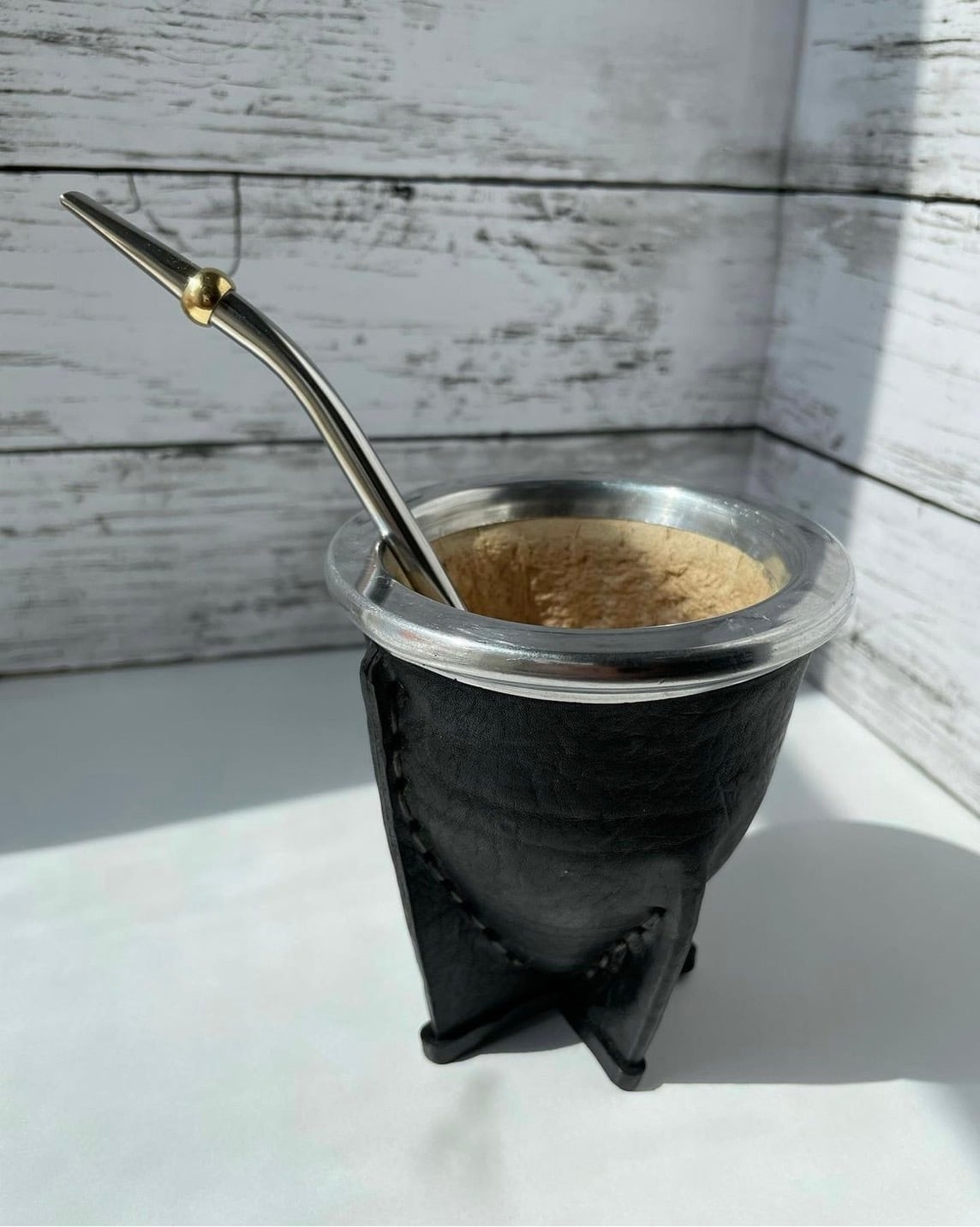 マテカミオネロ ブラック & ボンビージャ