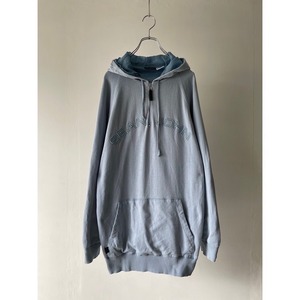 -SEAN JOHN- logo design half zip parker