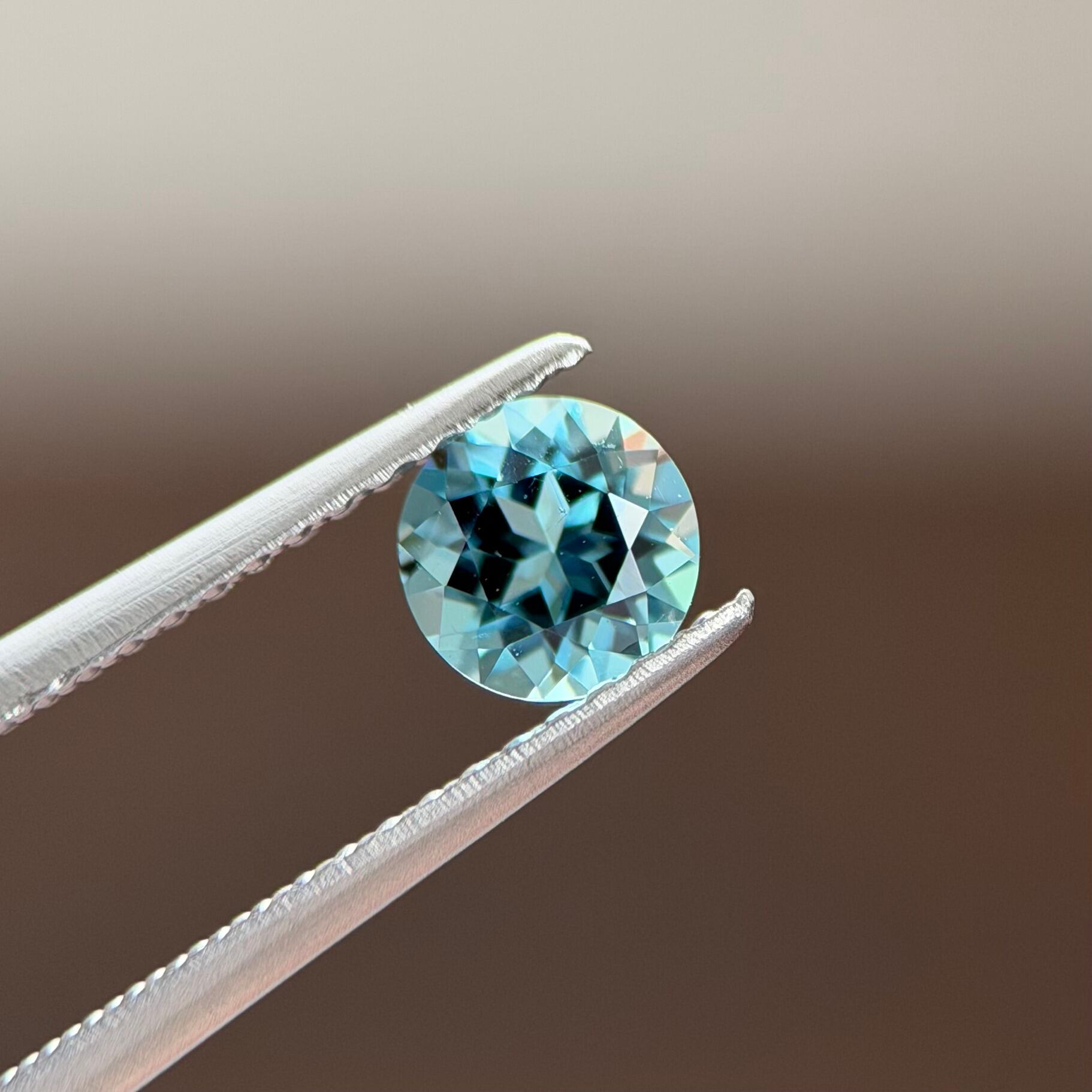 ブルートルマリン 5.2x5.2mm, 0.56ct, ナミビア産 | ROSWAY ONLINE SHOP