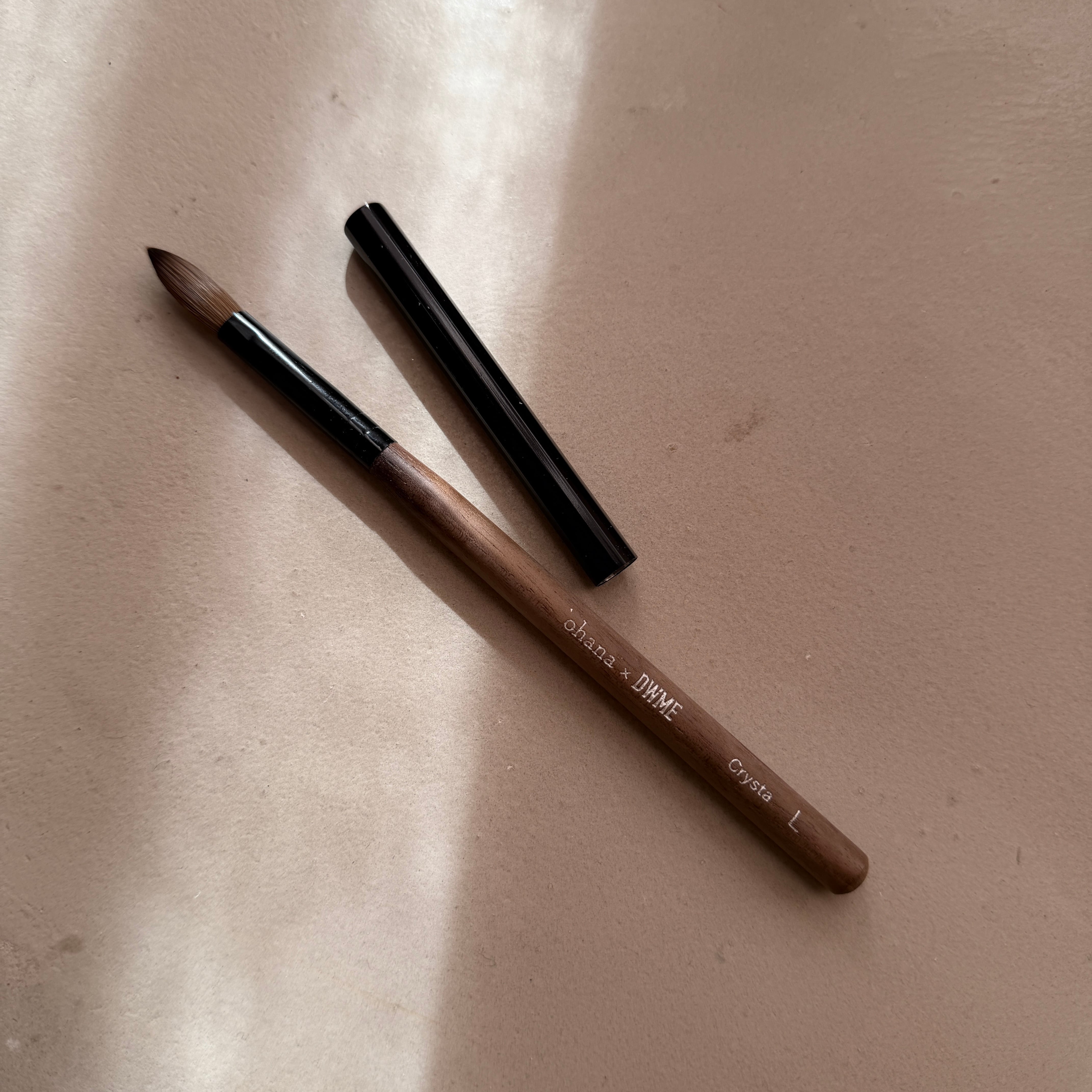 DWME】sculpture brush Crysta L | QUATRE FEUILLES