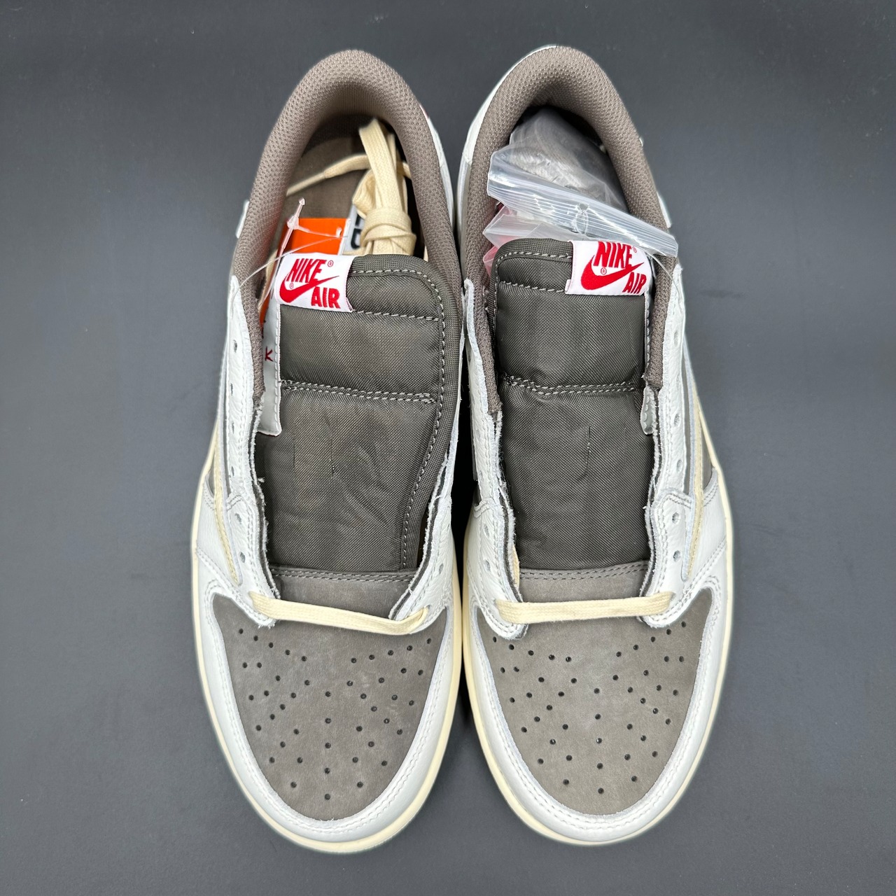 ×TRAVIS SCOTT AIR JORDAN 1 LOW REVERSE MOCHA DM7866-162