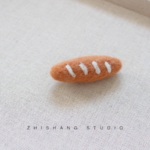 ハンドメイド風 羊毛フェルト ブローチ ピン バゲット クッキー 目玉焼き 徽章 4点 セット ギフト かわいい 雑貨 パン スイーツ 商品画像7