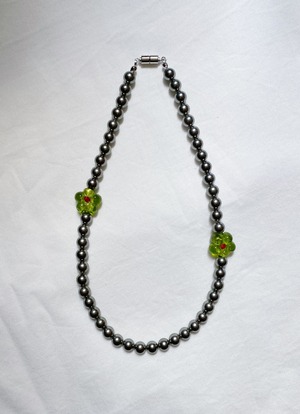 Shell pearl necklace / GREEN