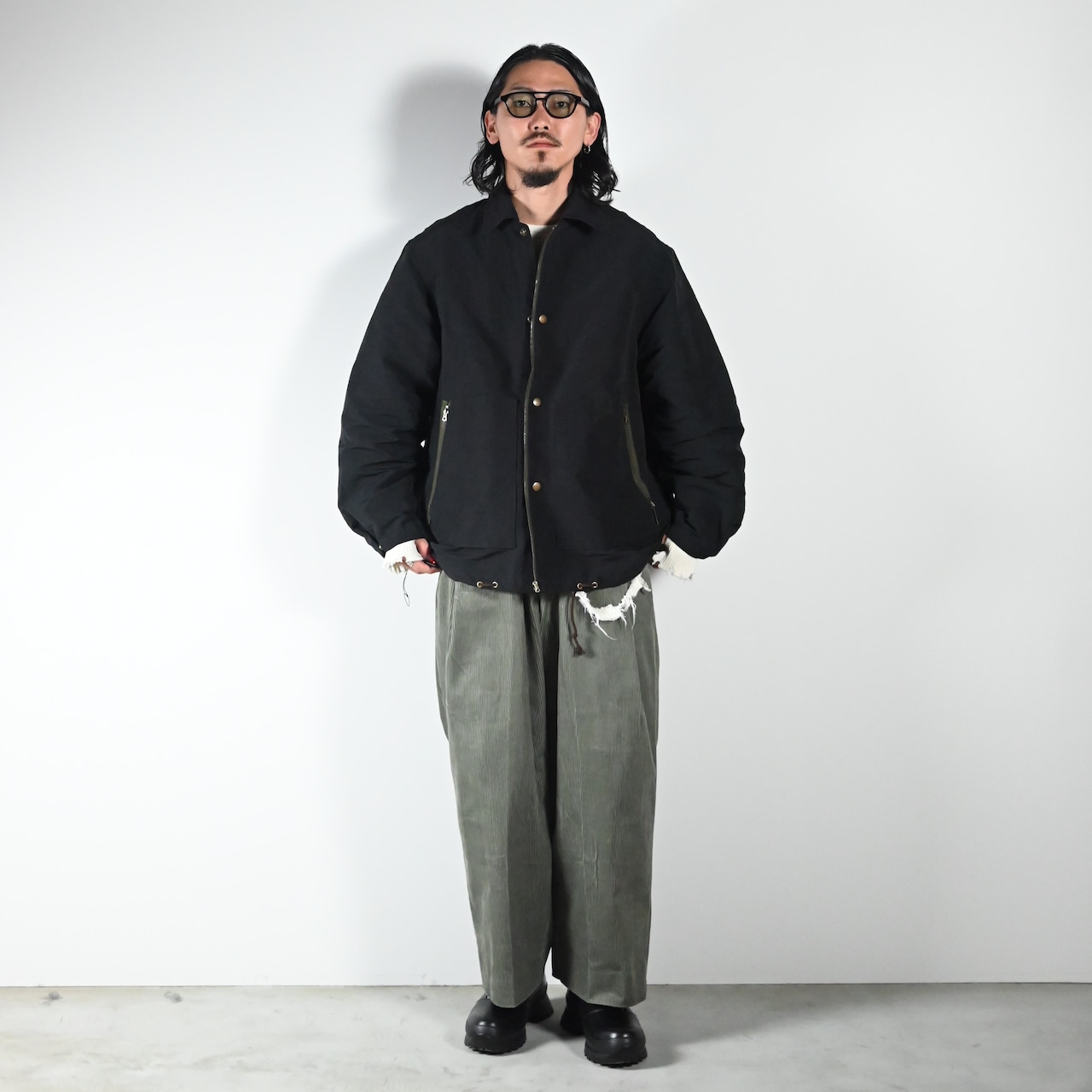 barbell object / coach jkt