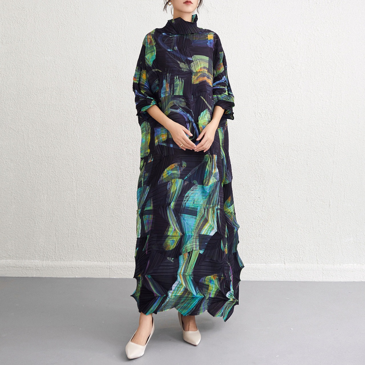 Geometric Art Pleated Long Dress / ジオメトリック アート プリーツ ドレス ワンピース