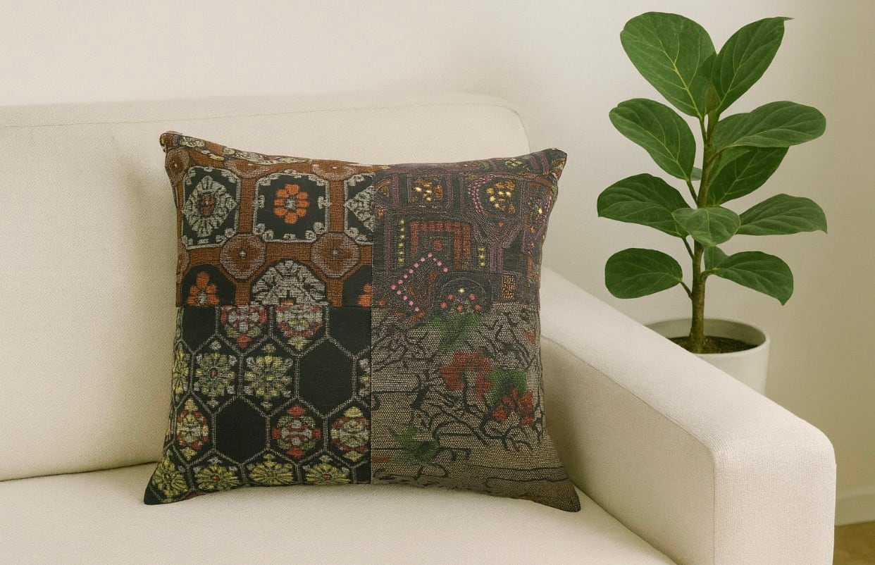 【売却済】金箔正絹袋帯リメイククッションカバー2枚組 売却済】金箔正絹袋帯リメイククッションカバー2枚組 売却済】金箔正絹