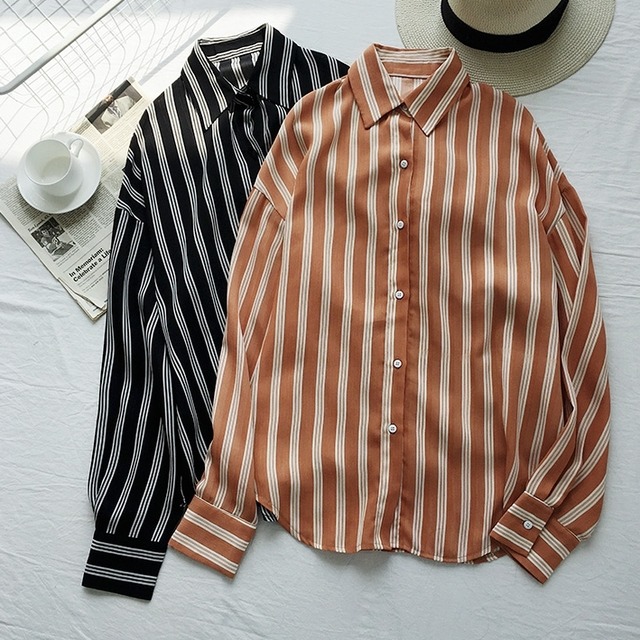 ストライプシャツ レディース 送料無料 2色 トップス シャツ タック ブラウス ストライプ柄 長袖 襟付き ポケット付き メンズライク マニッシュ オーバーシャツ ワークシャツ  ワイド オーバーサイズ ビッグシルエット 大人可愛い きれいめ 大人女子 こなれ感 ラフ マニッシュ キュート ガーリー ゆったり ストライプ プリント 重ね着 楽ちん 体型カバー 定番 春夏 秋冬 大人 かわいい おしゃれ 普段使い デイリー お出かけ オフィス 通勤 通学 旅行