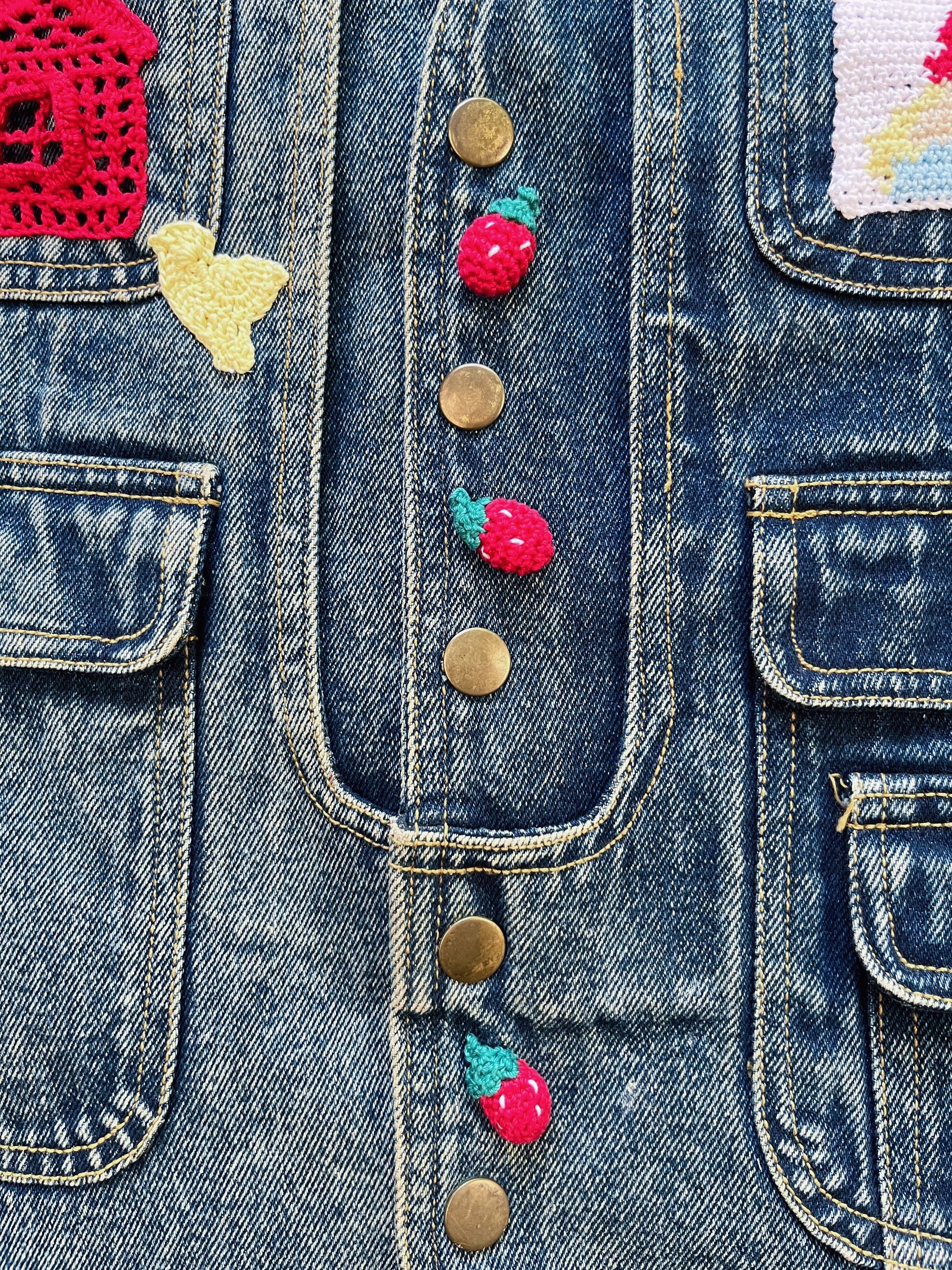 remake ✂︎ strawberry button denim vest