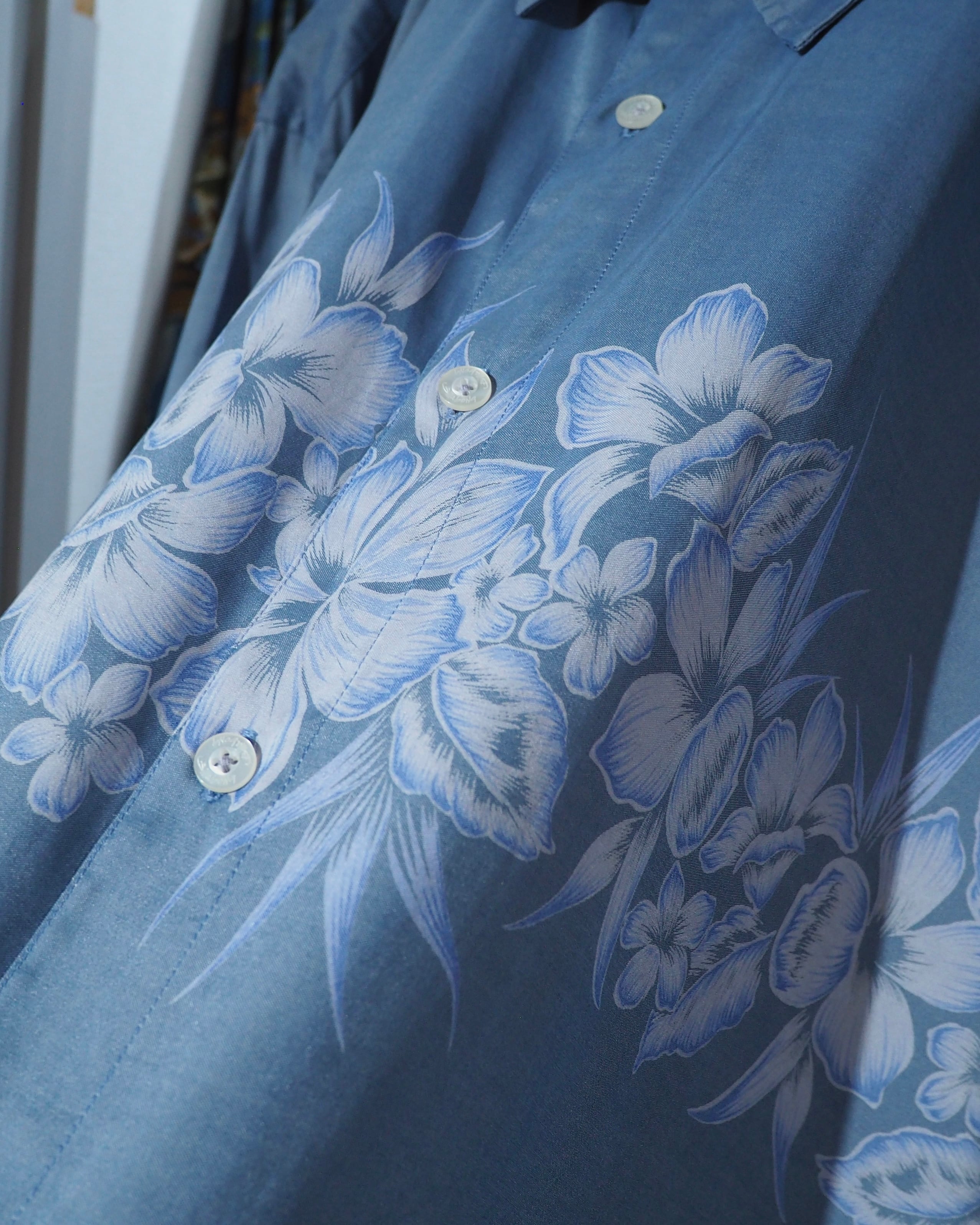 2000s " BILLABONG " Cold tone Flower All over pattern SS shirt