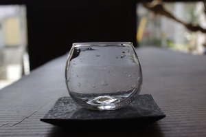 泡コップ①　栗原志歩