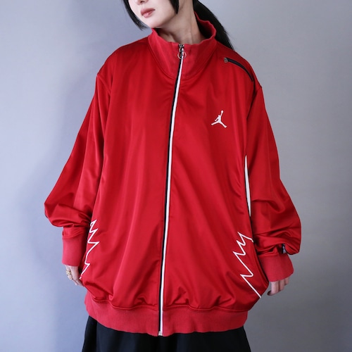 ”jordan" embroidery and switching and zip design over silhouette track jacket