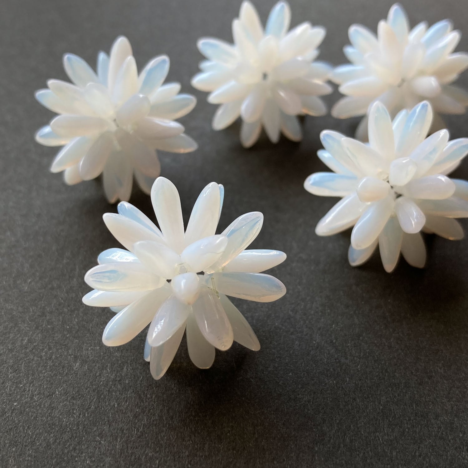 再入荷〉チェコガラスとげとげビーズボール | Dua-アクセサリーパーツ