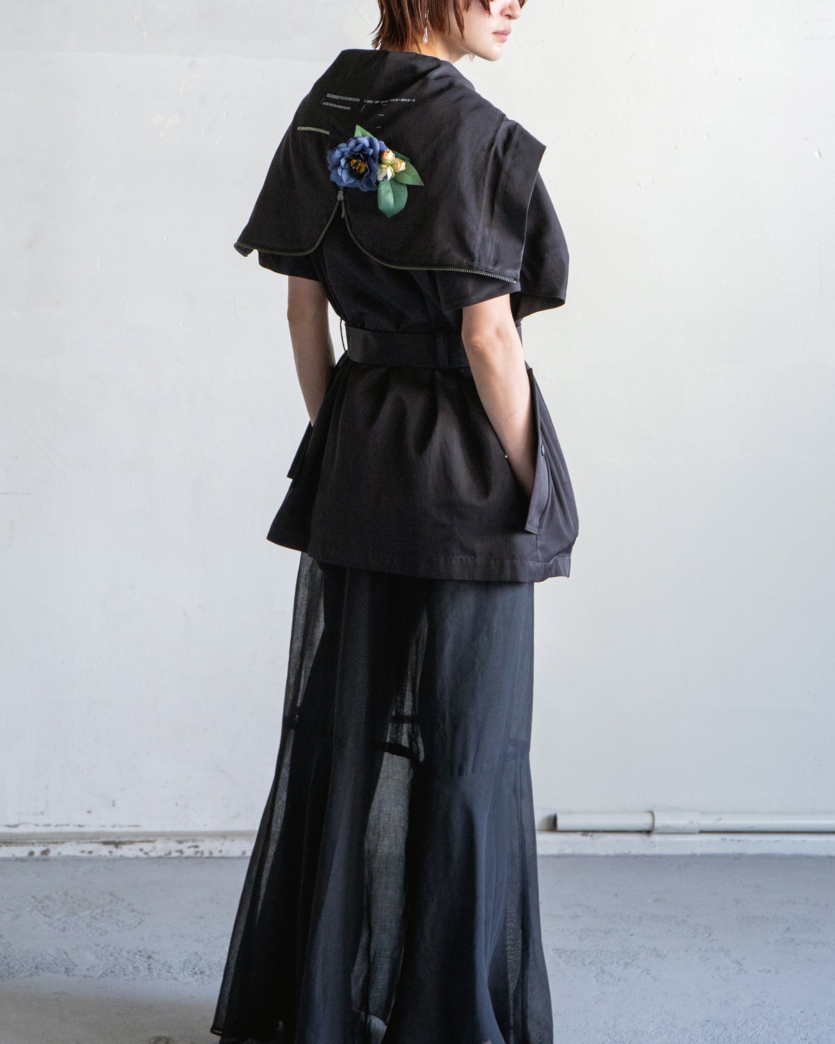 mister it. - Manu / 2way collar coat + artificial flower 