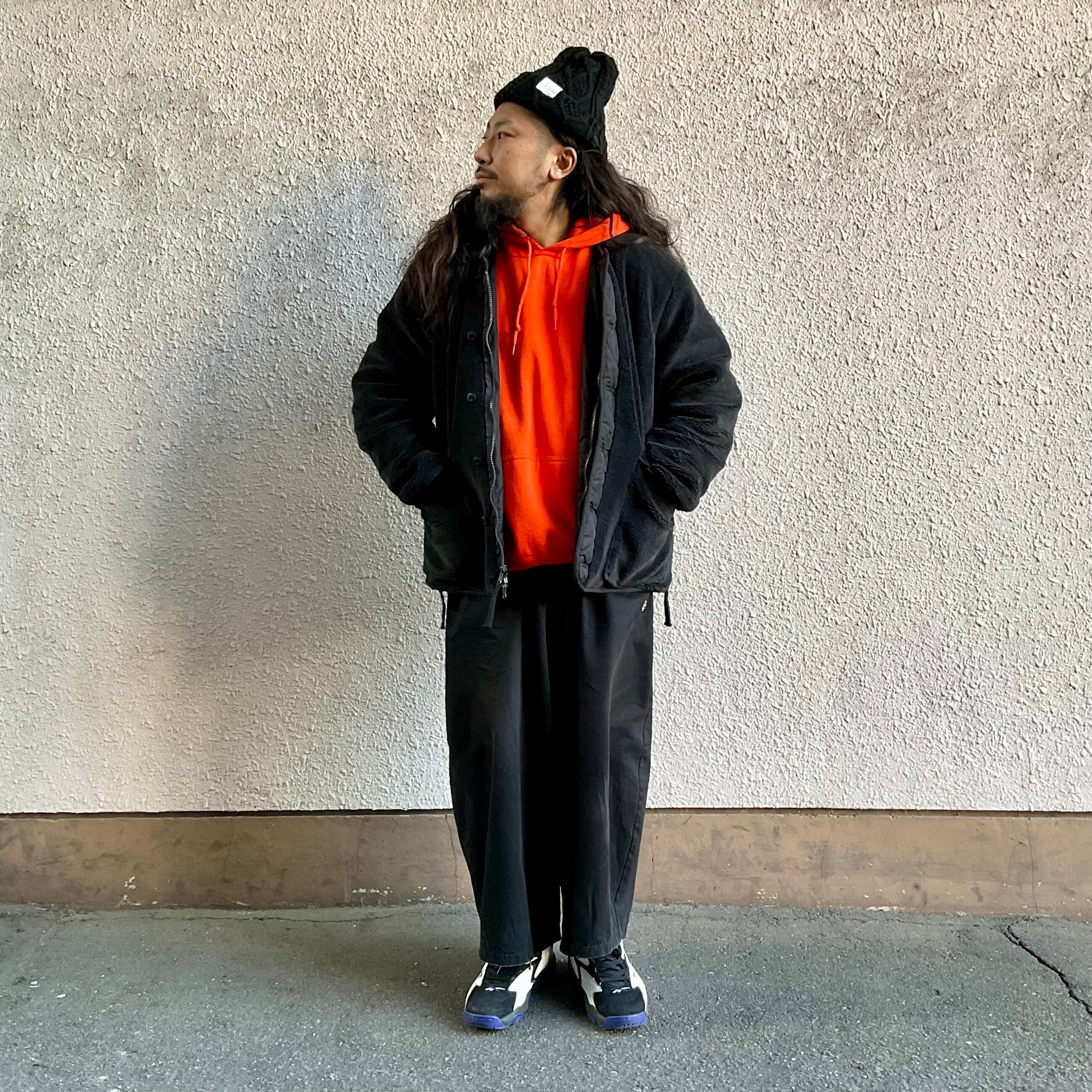TAION】MILITARY REVERSIBLE CREW NECK DOWN JACKET カラー：ブラック