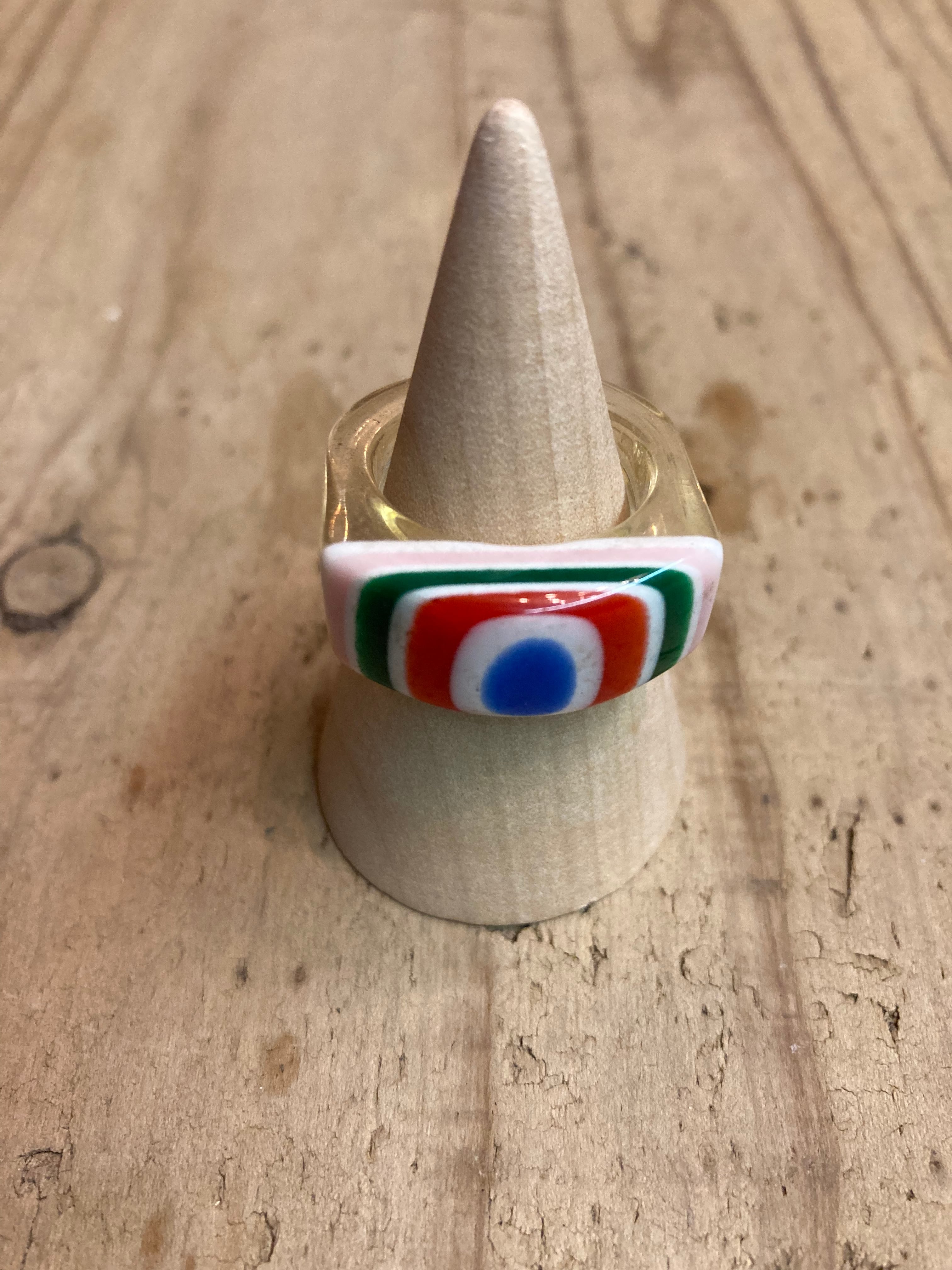 60s LUCITE RING(beady clothing)