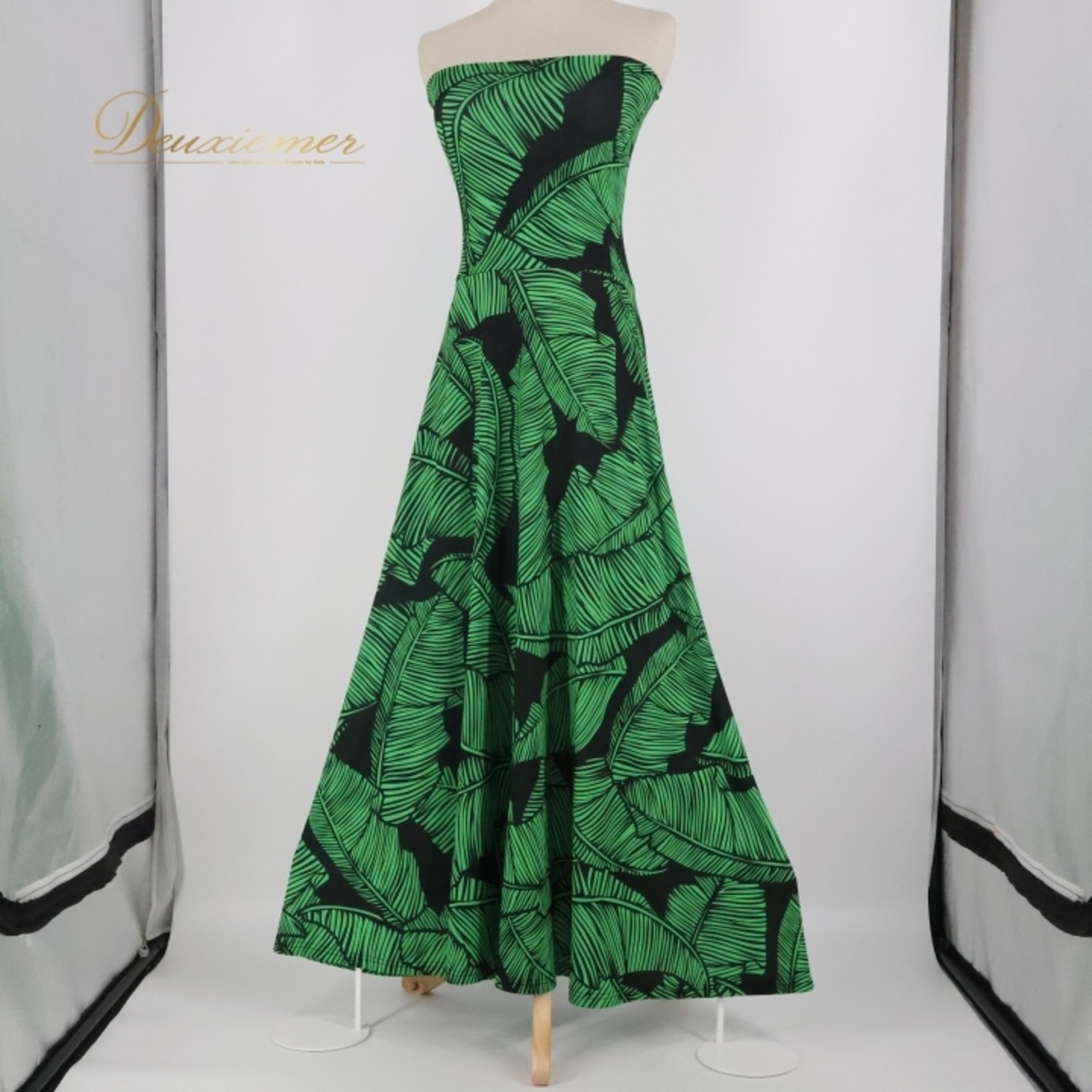 フラダンス 衣装 ワンピース ドレス アロハスタンダード ブラック系 グリーン系 ALOHA STANDARDS チューブトップ オフショルダー 2WAY 葉っぱ柄 かわいい 華やか 鮮やか ハワイアン アロハ フラ ダンス レッスン 練習 フラダンスドレス