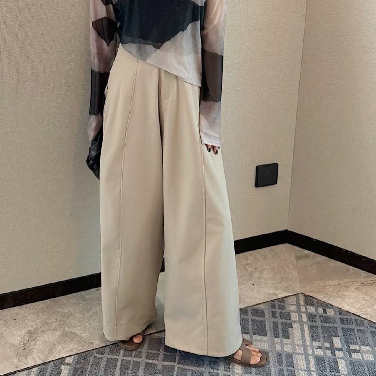 Center Seam Wide-leg Pants 01412