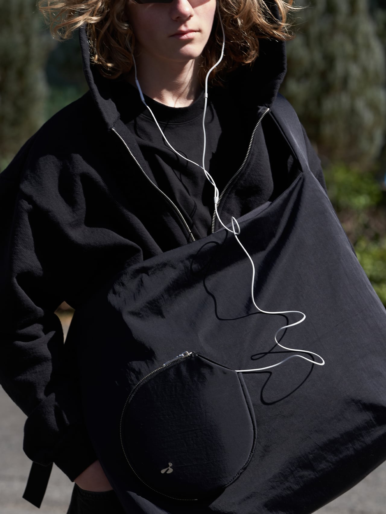 HIDAKA メッセンジャーバッグ　black UNEEK BASEMNT - Discover independent style.