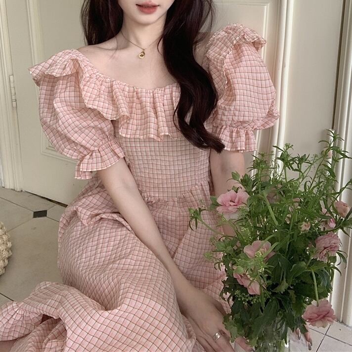 ワンピース レディース ロング ティアード 半袖 パフスリーブ ロング丈 チェック柄 ラウンドネック 襟付き 襟あり バイカラー リボン ウエストマーク きれいめ 綺麗 かわいい 大人可愛い きれいめ 大人 上品 おしゃれ お洒落 シンプル 清楚 フェミニン ピンク 春 夏 秋 10代 20代 30代 40代 オフィス ビジネス OL 通勤 学生 通学 デート お出かけ 女子会 着回し 普段使い 韓国系 ファッション コーデ 体型カバー トレンド S M L 流行 送料無料