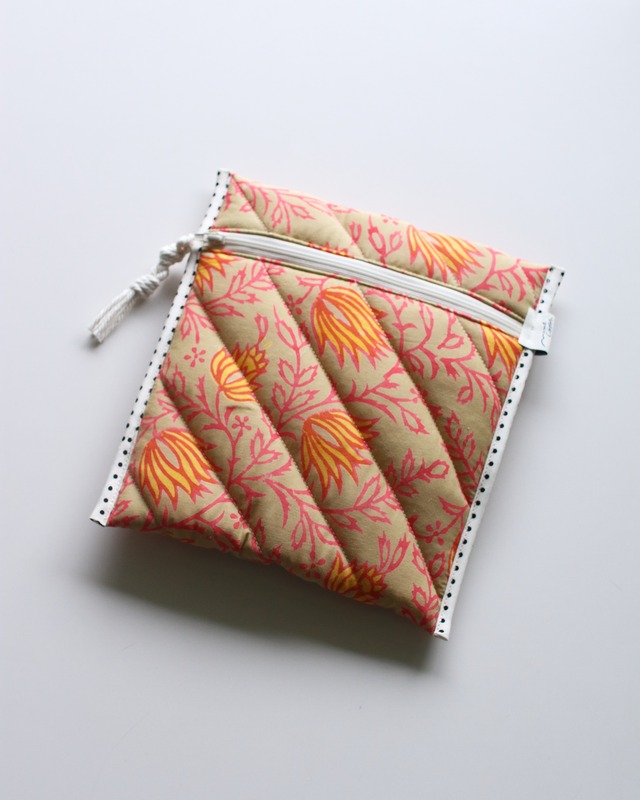 Block quilt Book Sleeve.　<Neon Flower>