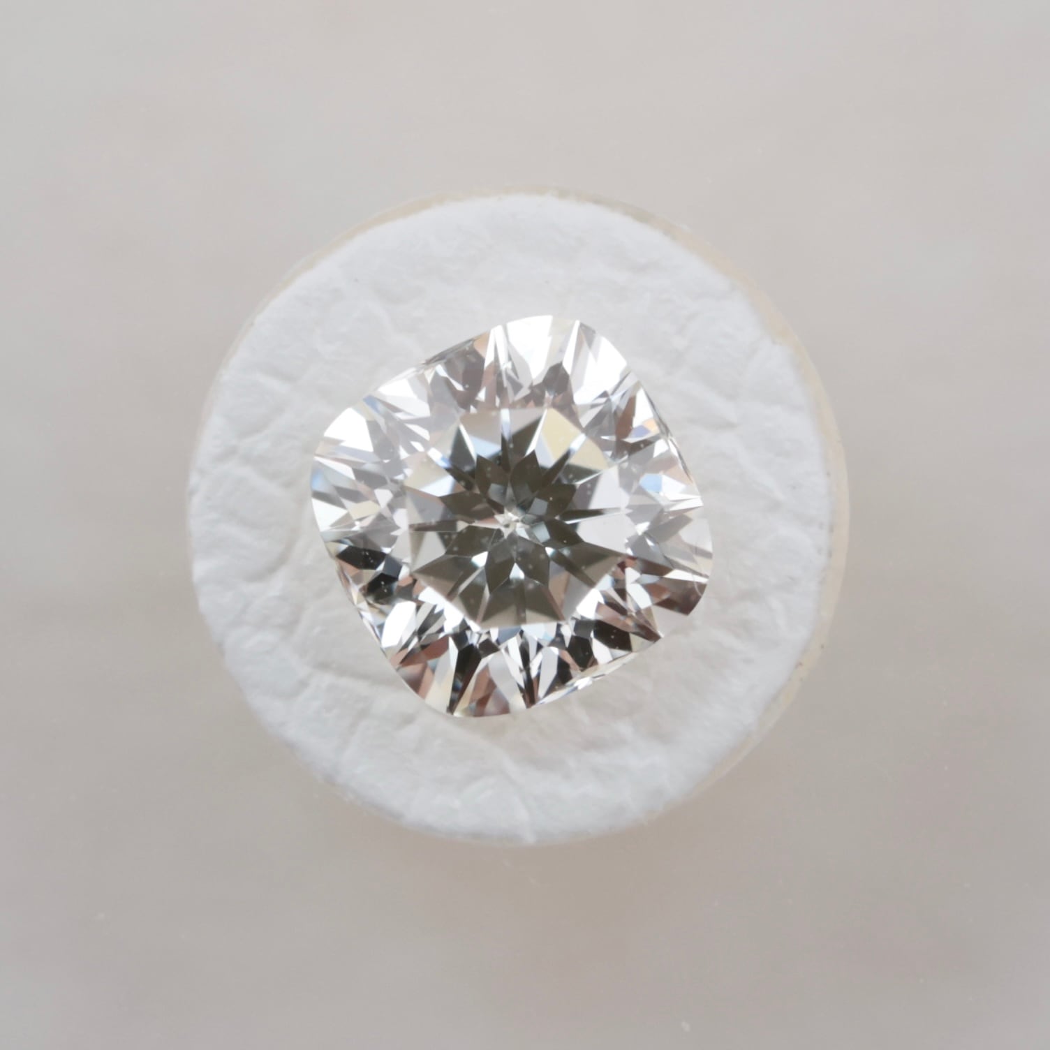 0.312ct クッションカット ダイヤモンド J VS1 ルース ダイヤモンド