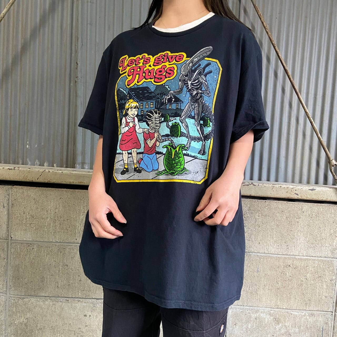 ビッグサイズ ALIEN エイリアン Let's give Hugs ジョークプリント 映画 ムービーTシャツ メンズ2XL 古着 ブラック 黒 大きいサイズ 【Tシャツ】 | cave 古着屋【公式】古着通販サイト powered by BASE