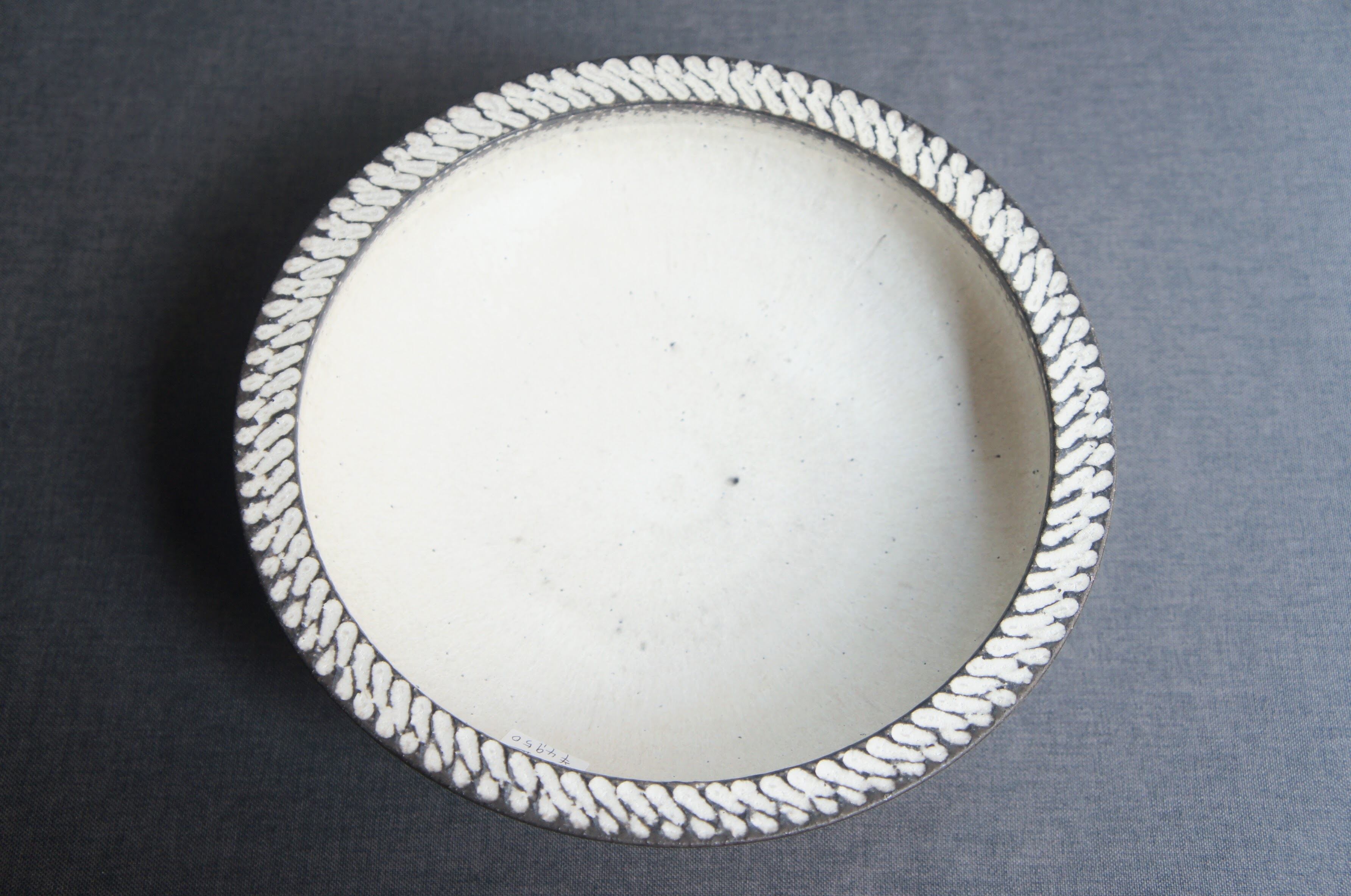 毎日の食卓を彩る名脇役のカレー皿 （山本雅則 信楽焼 幸山窯） | 器と