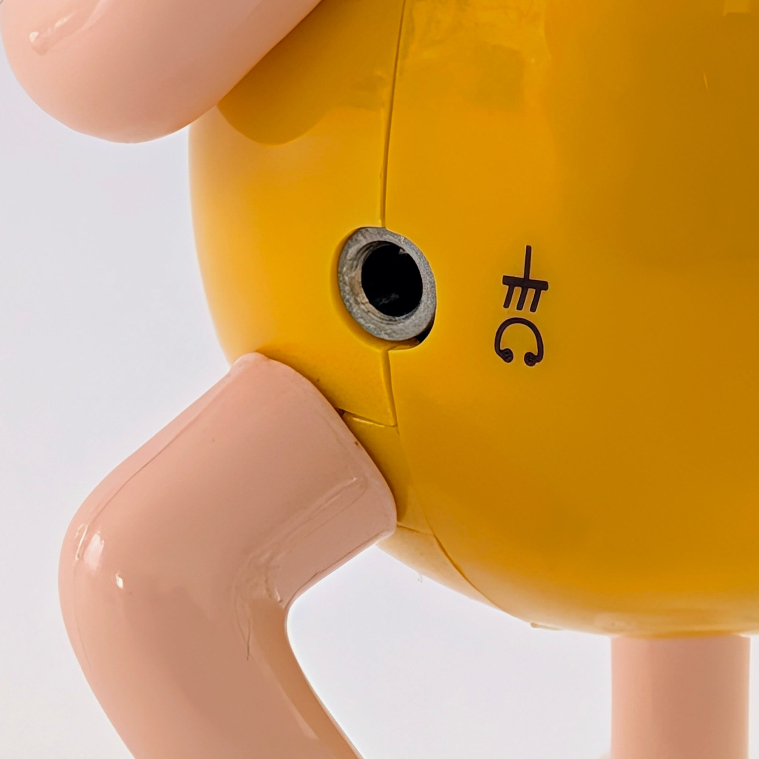 ⚡️SPECIAL LIMITED⚡️☆ DEADSTOCK / VINTAGE early 90'☆【 m&m's ( エムアンドエムズ ) 】Yellow Character Radio with HEADPHONES / イエローキャラクターラジオ / ポータブルラジオ 〚アメリカン雑貨 アメトイ〛