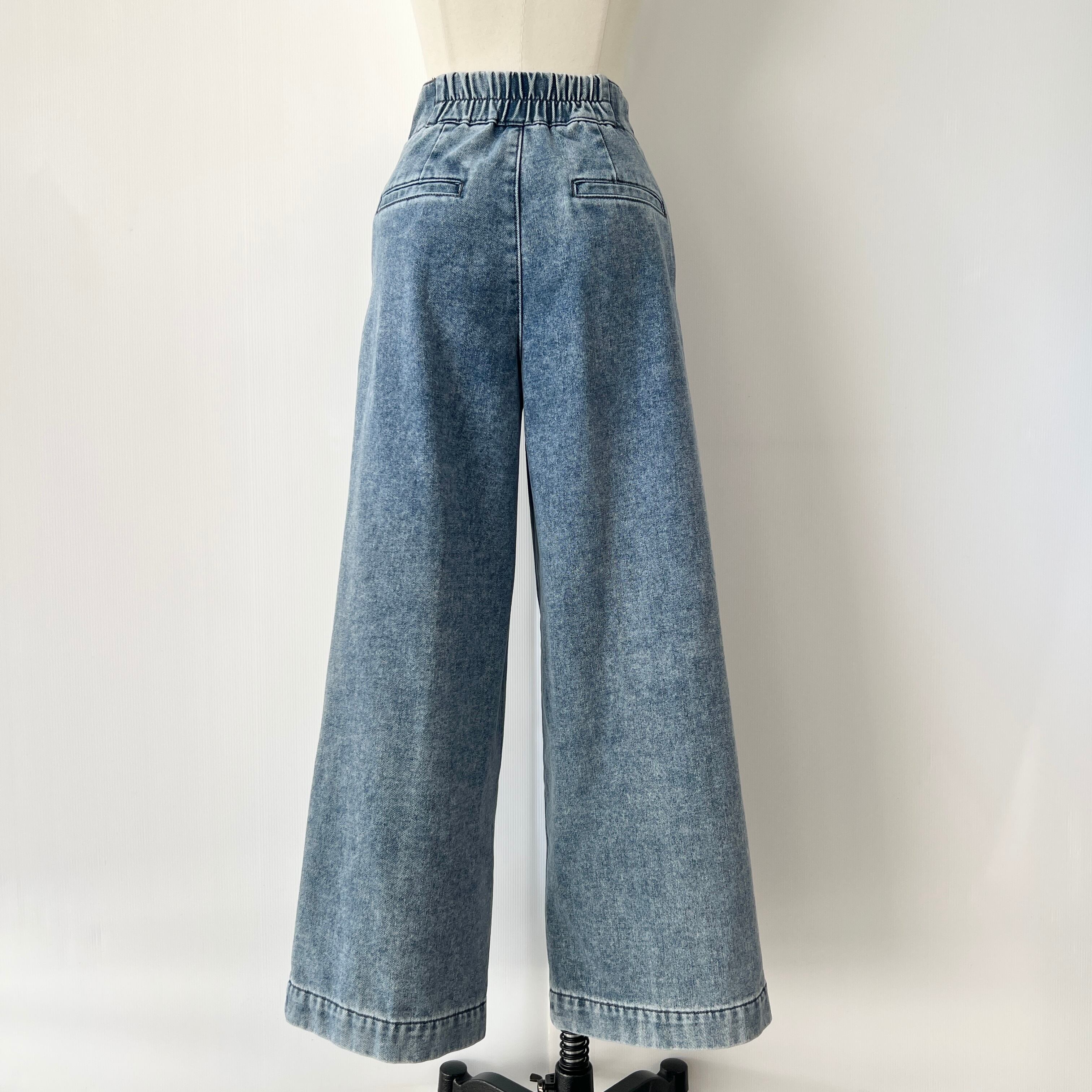 専用です　新品未使用　 PASSIONE 裏起毛デニム　大幅お値下げ 裏起毛デニム ハイウエストツータックワイドパンツ《PASSIONE