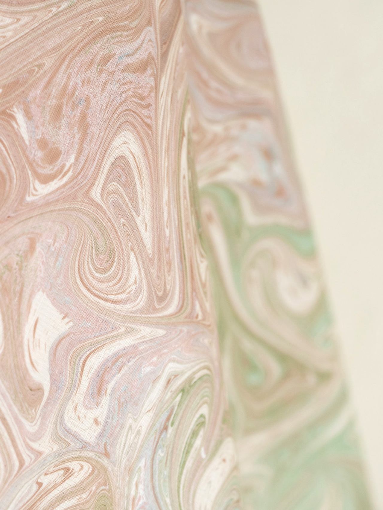 「夢の中の花の池で」マーブル柄〜セオアルファ 浴衣・夏着物・単衣