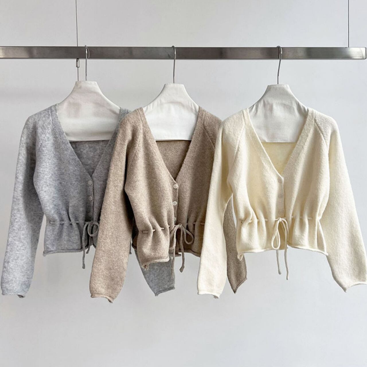 Vネックドローストリングニット a0594