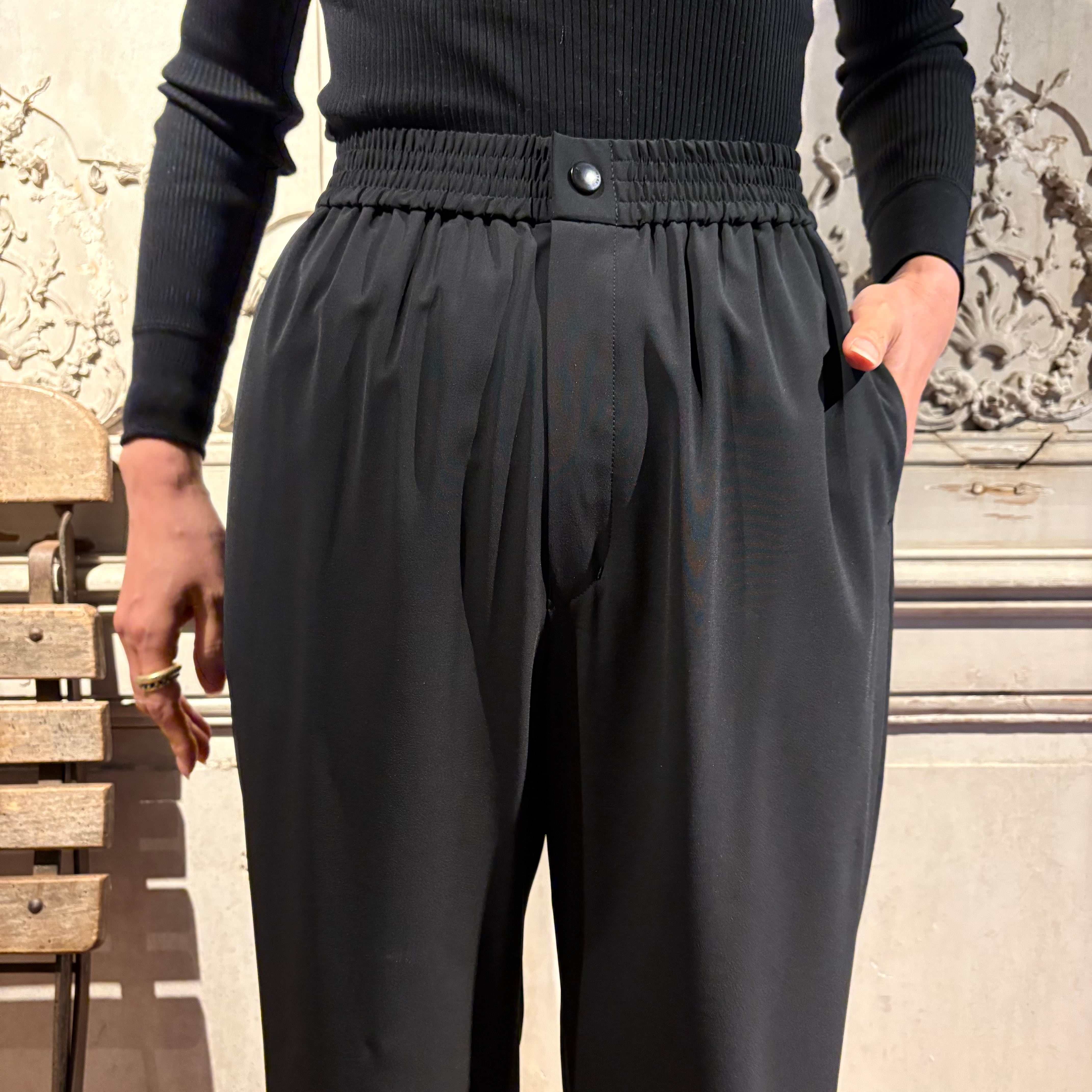 HYKE【ハイク】 STRETCH WIDE-LEG PANTS (13332) | glamour online