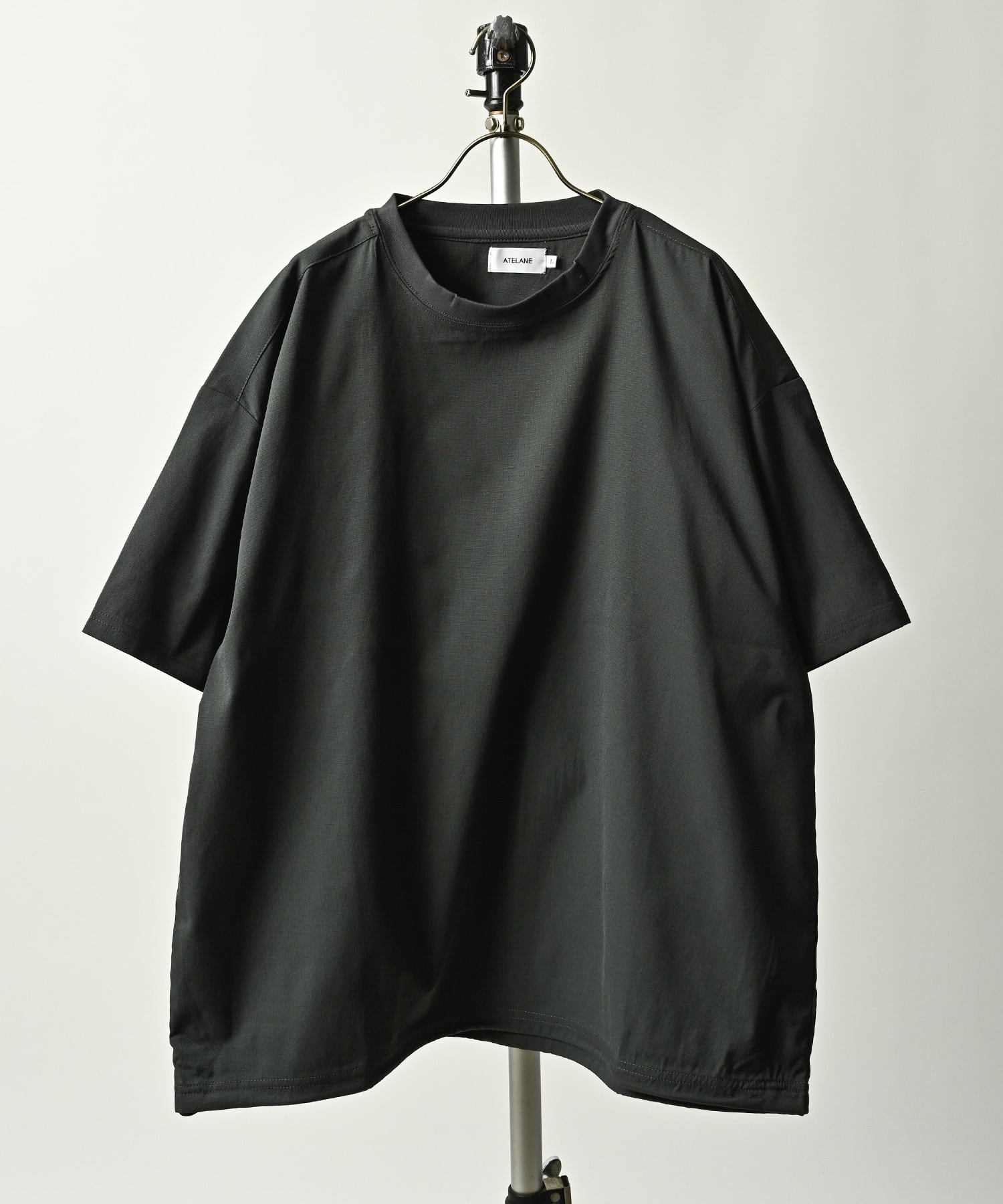 ATELANE Dryflow Short-Sleeve Crew Neck Tee (GRY) 26A-15031