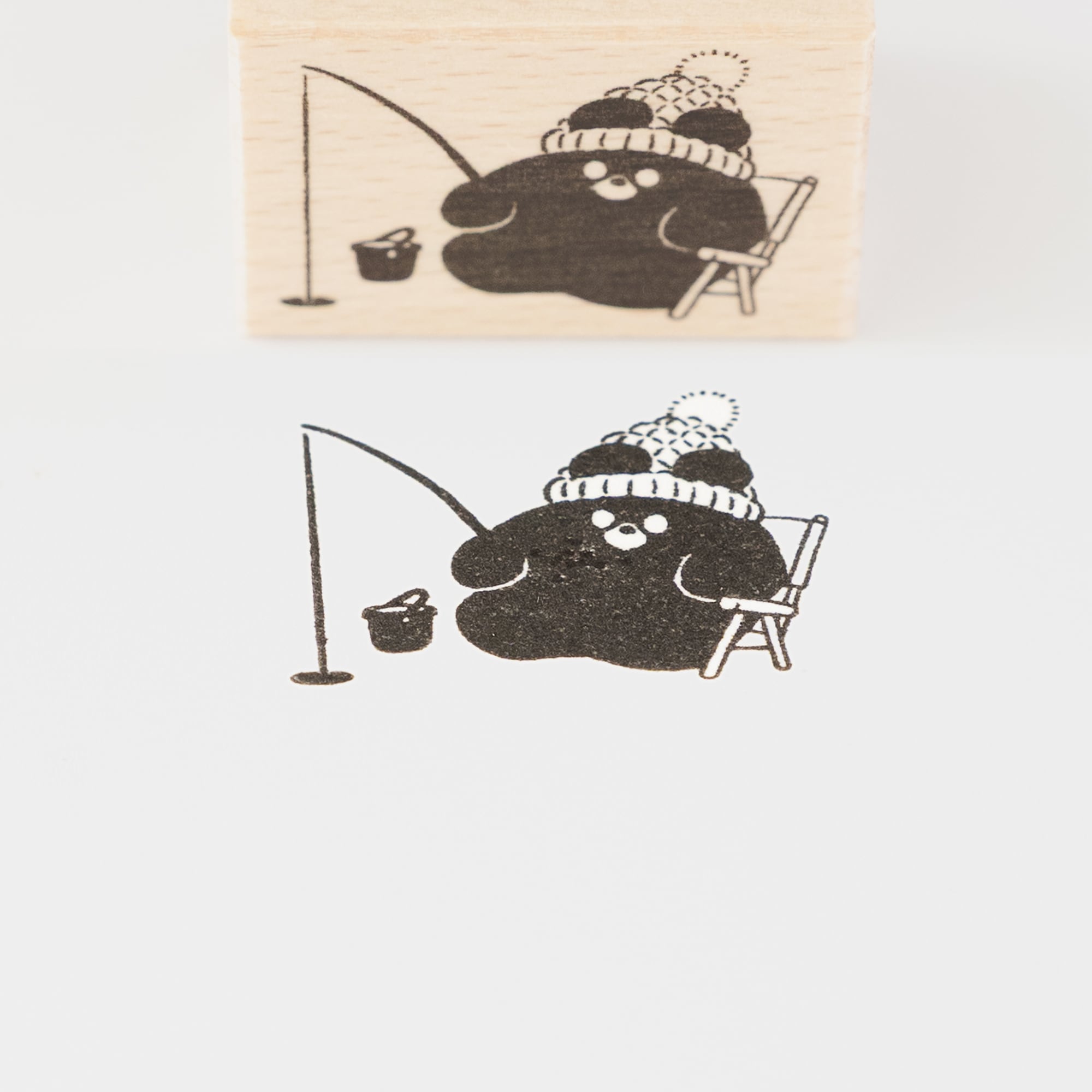 釣りをするくまさん | はんこ