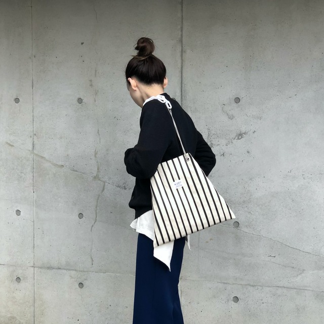 m.LEO チェーンバック／stripe black×white