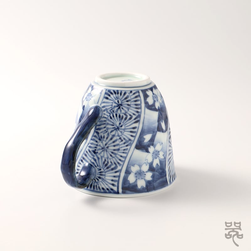 染付花祥瑞【面取マグ／青】そうた窯｜有田 | 【有田焼／波佐見焼