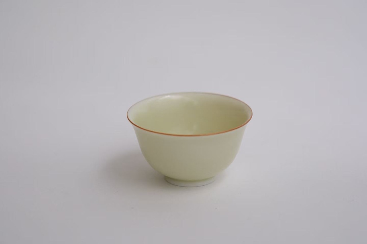 陸寿義 Lu Shouyi - 景徳鎮 黄釉杯 cup