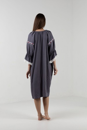 ウクライナ刺繍ヴィシヴァンカ　手刺繍　レディース・フリーサイズ