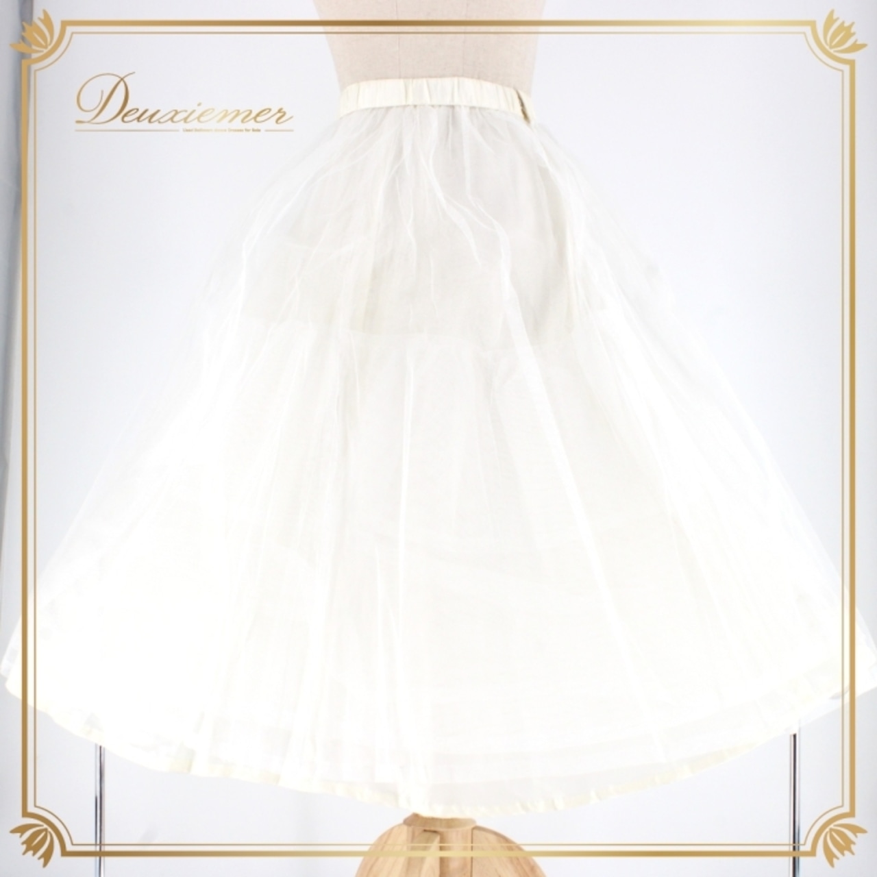 社交ダンス 衣装 スタンダード パニエ ペチコート スカート レッスンウェア レディース ホワイト系 無地 チュール シンプル 白 ボリューム ダンス用 スカート フレア ボリューム感 おしゃれ エレガント 体型カバー ストレッチ フィット感 快適 透け感 ドレスインナー 発表会 レッスン 練習用 多様性 通気性 上品 お揃い 組み合わせ アクセント