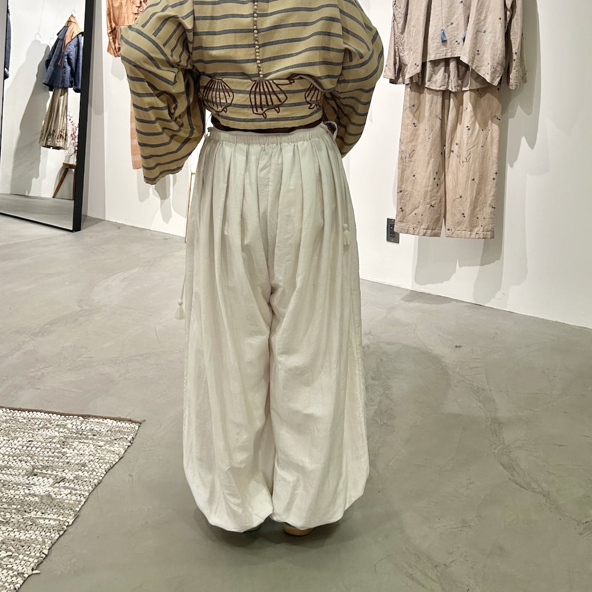 BUNON (ブノン)カディシルク ワイドベルトパンツ ピンク BUNON Khadi silk wide belt pants - poooL (online shop)