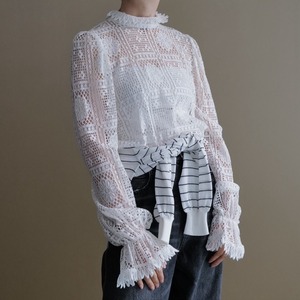 ★フリルハイネックブラウス(ホワイト)