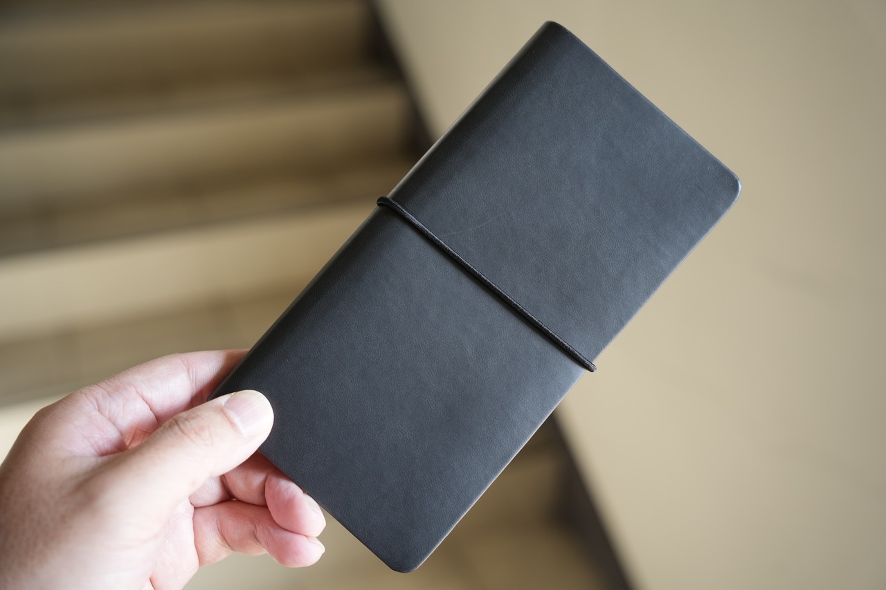 Pavot Receipt Holder